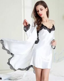Комплект из шелка P158910 купить в интернет-магазине cn.juliana.su